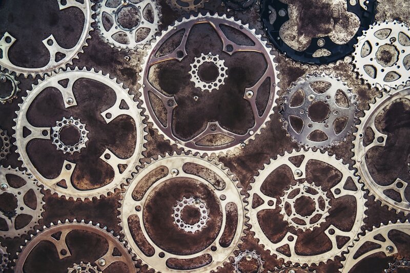 Abstract cogs and gears representing the mechanical porting of Bun from Zig to Rust